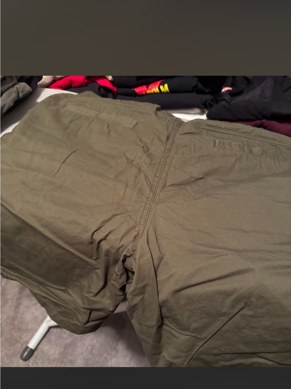 Men's Cargo Shorts in Olive Green - Picture 3 of 3